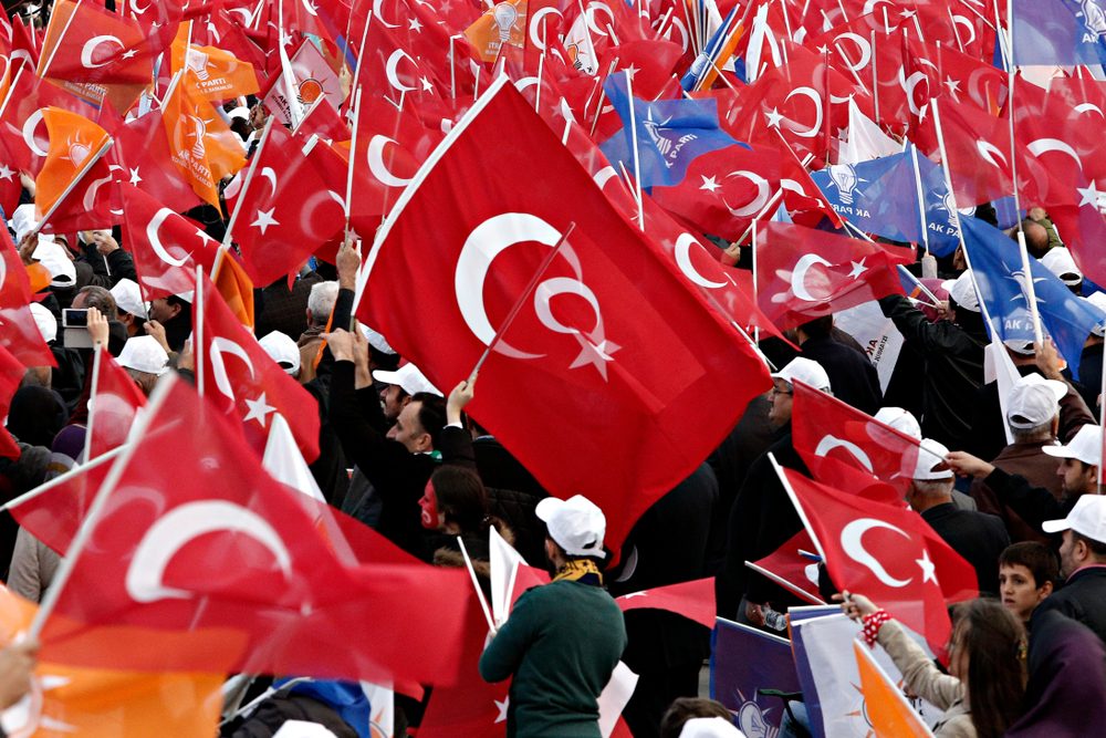 يشارك الملايين من الأتراك للإدلاء بأصواتهم في الجولة الأولى من الانتخابات الرئاسية - Shutterstock