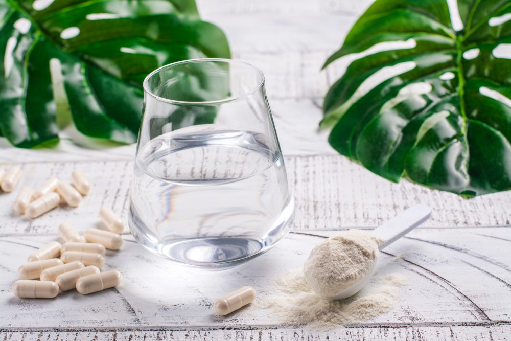مكملات الكولاجين تأتي إما على شكل بودرة أو حبوب/ Shutterstock