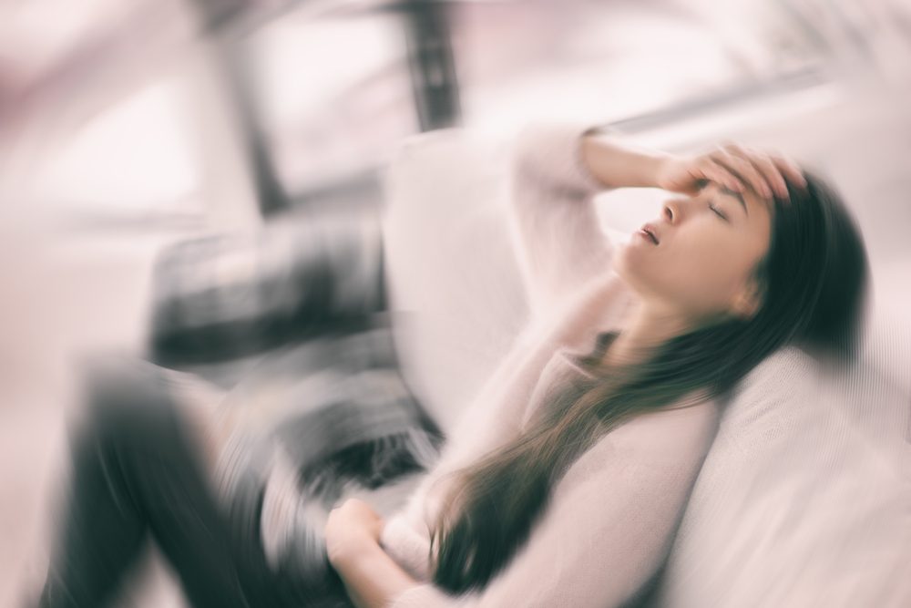 علاقة الصداع النصفي بالغثيان| shutterstock