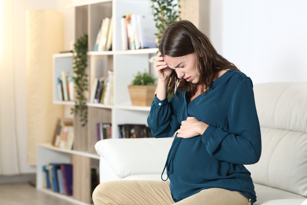 تتفاوت أعراض هذا الألم من المتوسطة إلى الشديدة - ShutterStock