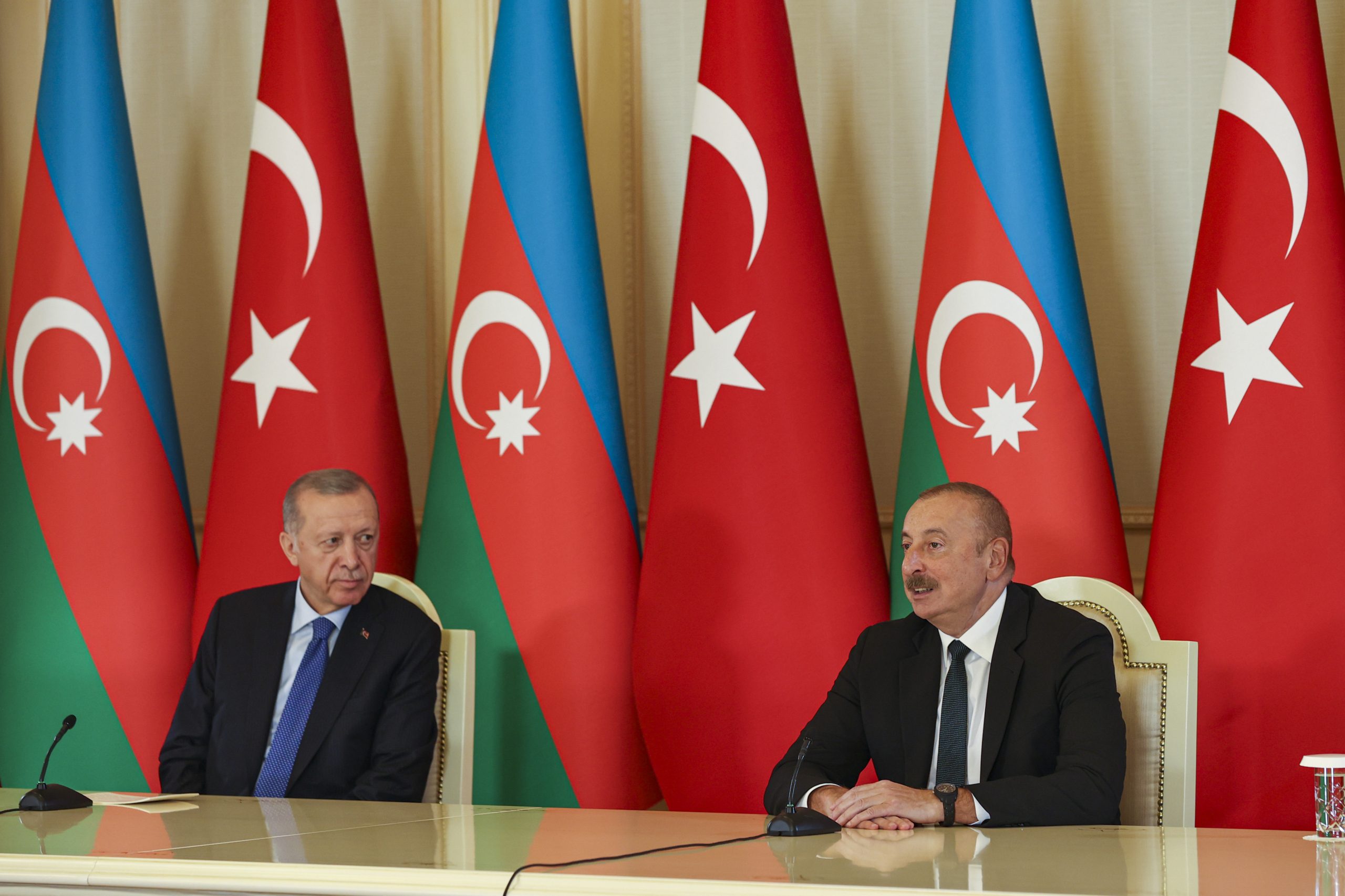 تدعمه روسيا وأمريكا وترفضه إيران.. قصة الممر الذي وتّر علاقة تركيا وطهران، وهل يؤدي لحرب بالقوقاز؟