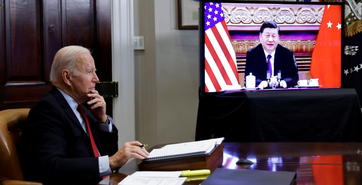 تصريحات “سخيفة واستفزازية”.. بكين ترد على وصف بايدن نظيره الصيني بالدكتاتور