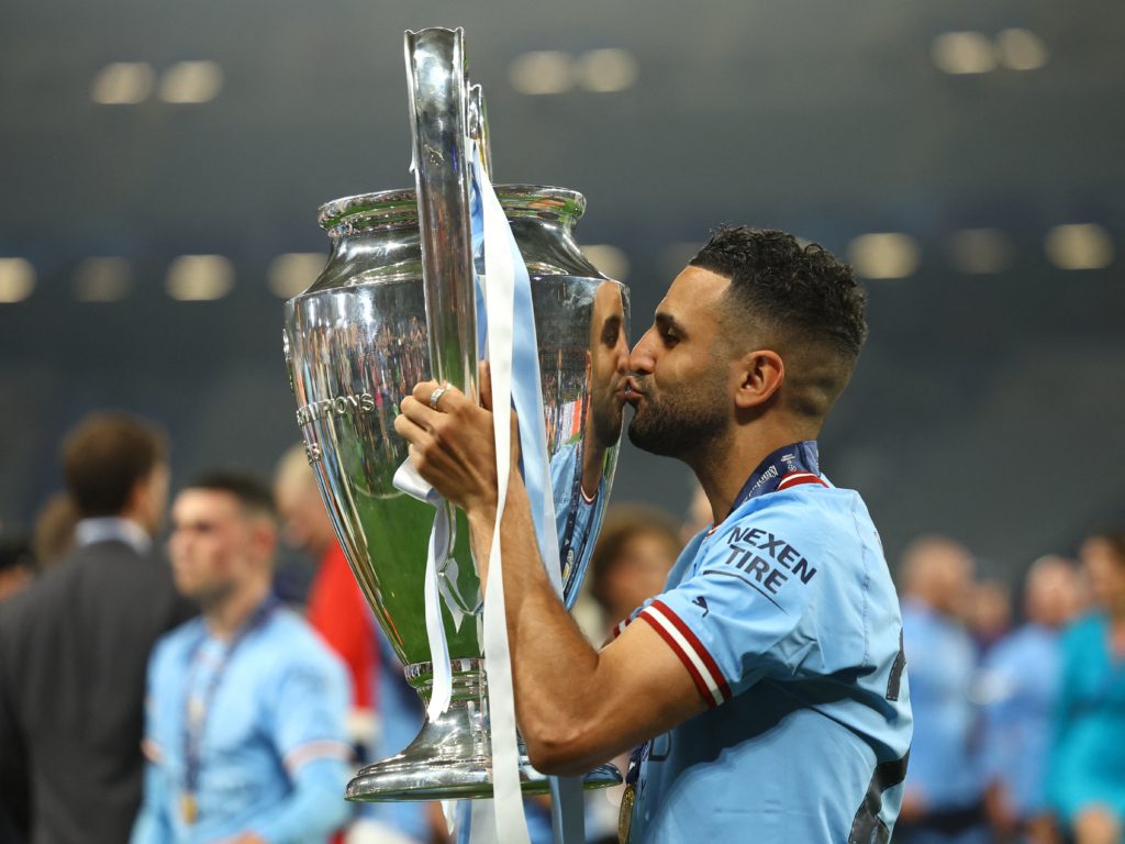 أرقام تاريخية لمانشستر سيتي وغوارديولا ومحرز (رويترز)