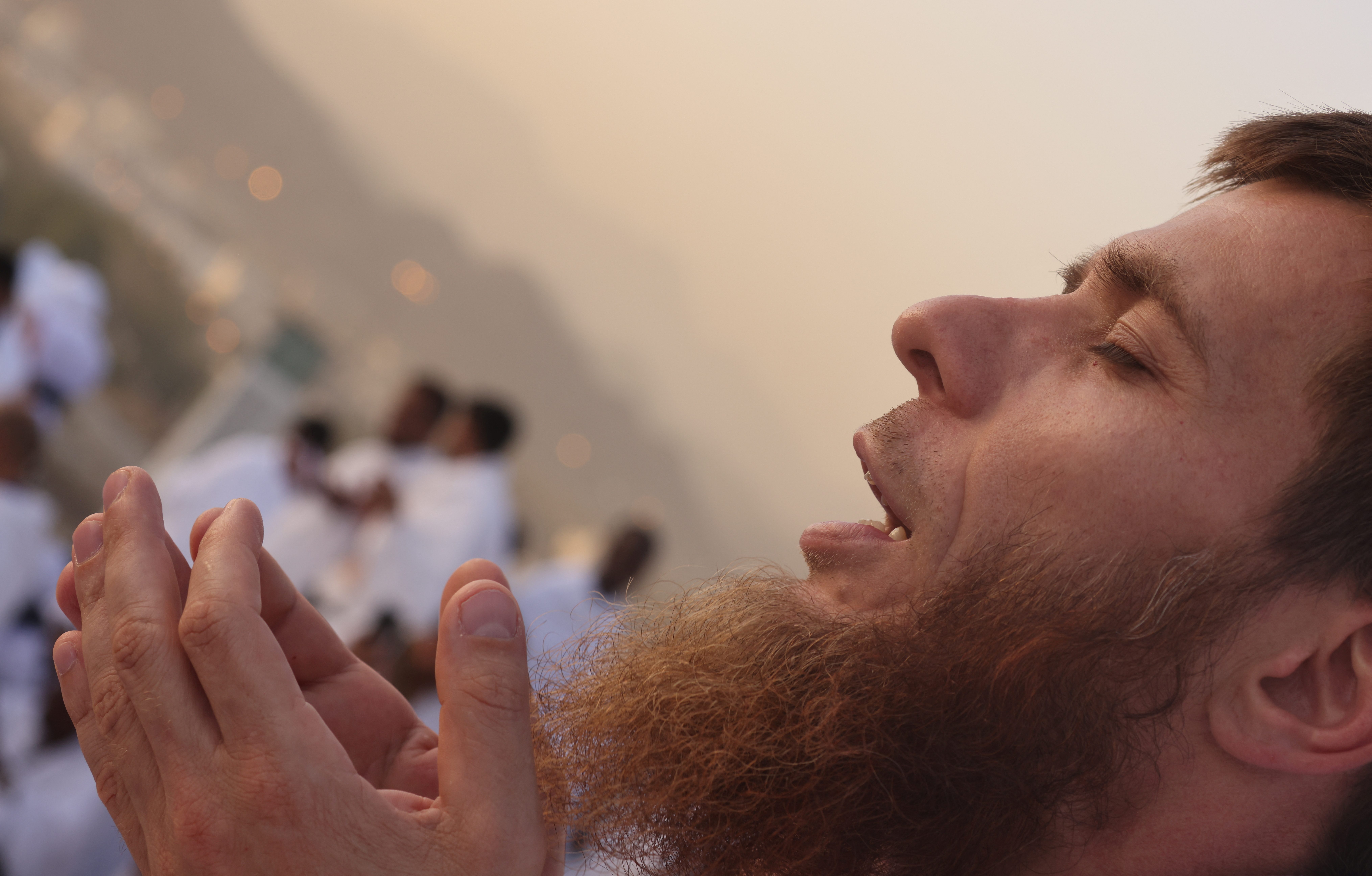 يستمر الحجاج في إكمال مناسك الحج 