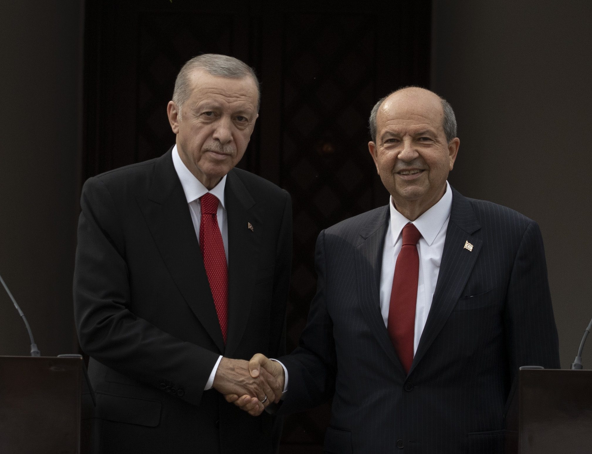 أردوغان مع رئيس جمهورية شمال قبرص التركية / الأناضول