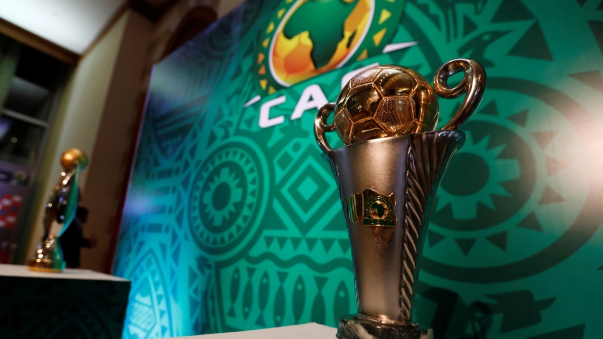 اتحاد العاصمة الجزائري يتوج بكأس الكونفدرالية (رويترز)