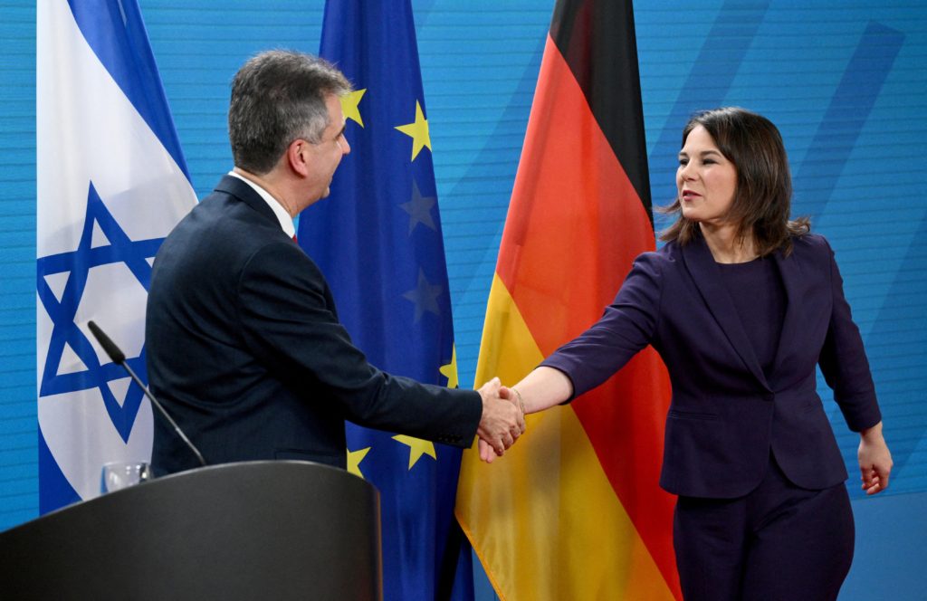 مبيعات السلاح لإسرائيل