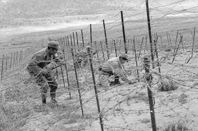 شال وموريس الثورة الجزائرية