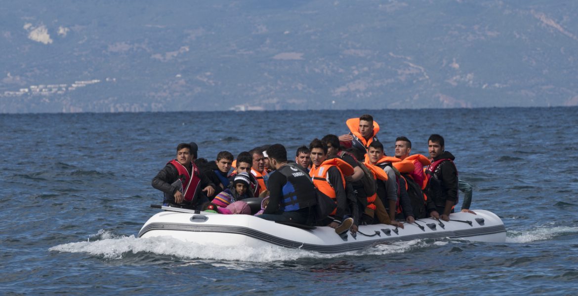 مهاجرون النيران اليونان