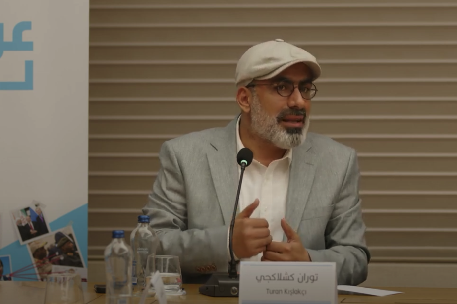توران كشلاكجي دعا النخب العربية وفي تركيا إلى تناول الارتباط التاريخي بين العرب والأتراك