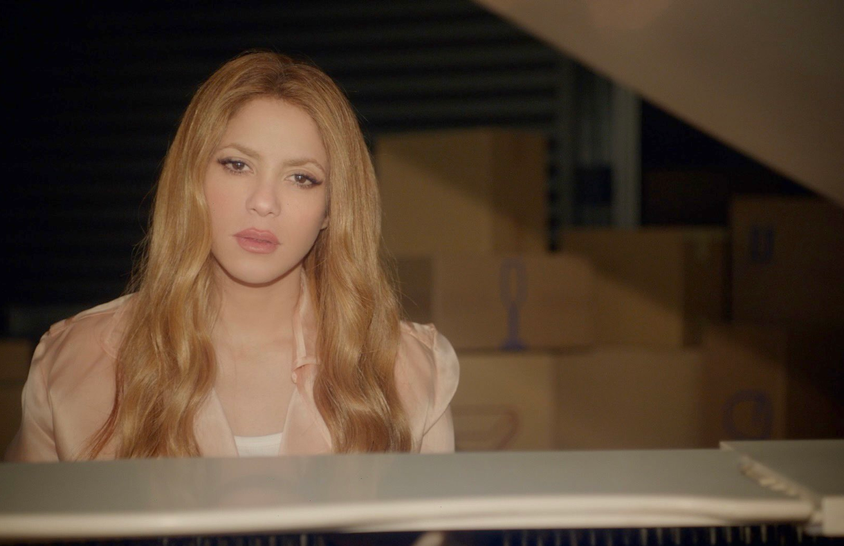 Social Media/ هل شاكيرا ولويس هاميلتون على علاقة؟