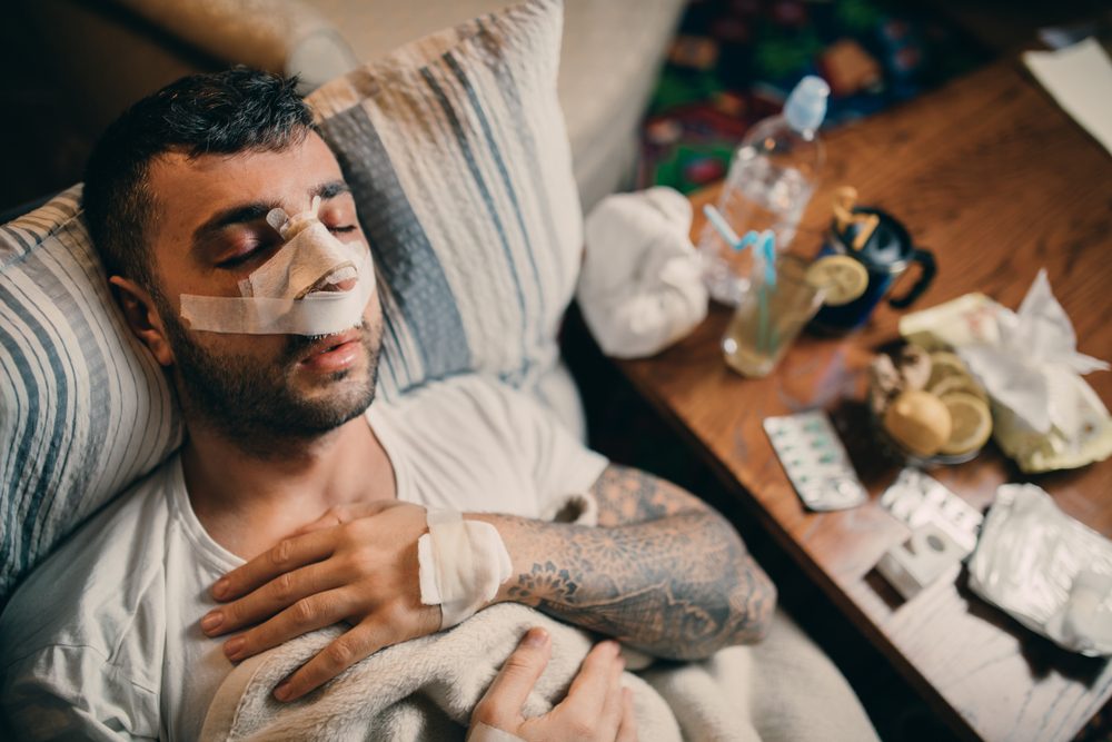 الخضوع لعملية جراحية لعلاج إنحراف الحاجز الأنفي | shutterstock