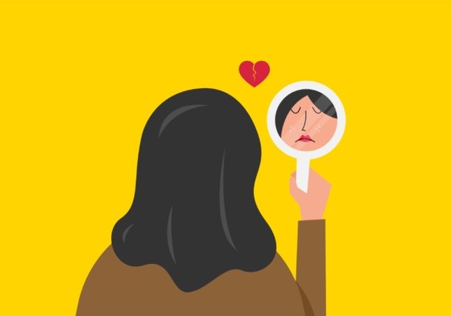 “كنت أمقتُ شكلي، أراني دميمة!”.. كيف تغلبت على كراهيتي لجسدي؟