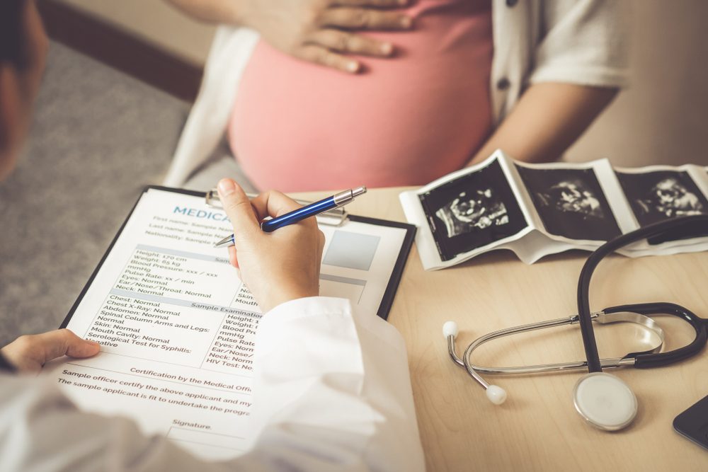 تزيد مخاطر الإصابة بالمرض في الحمل والولادة - ShutterStock