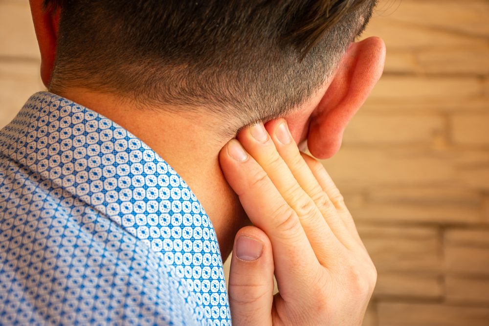 الصداع خلف الرأس| shutterstock