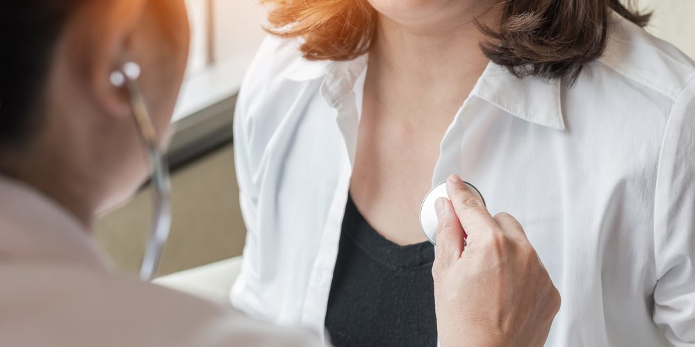 سيجري الطبيب فحصاً جسدياً وعدد من الاختبارات للتشخيص - Shutterstock