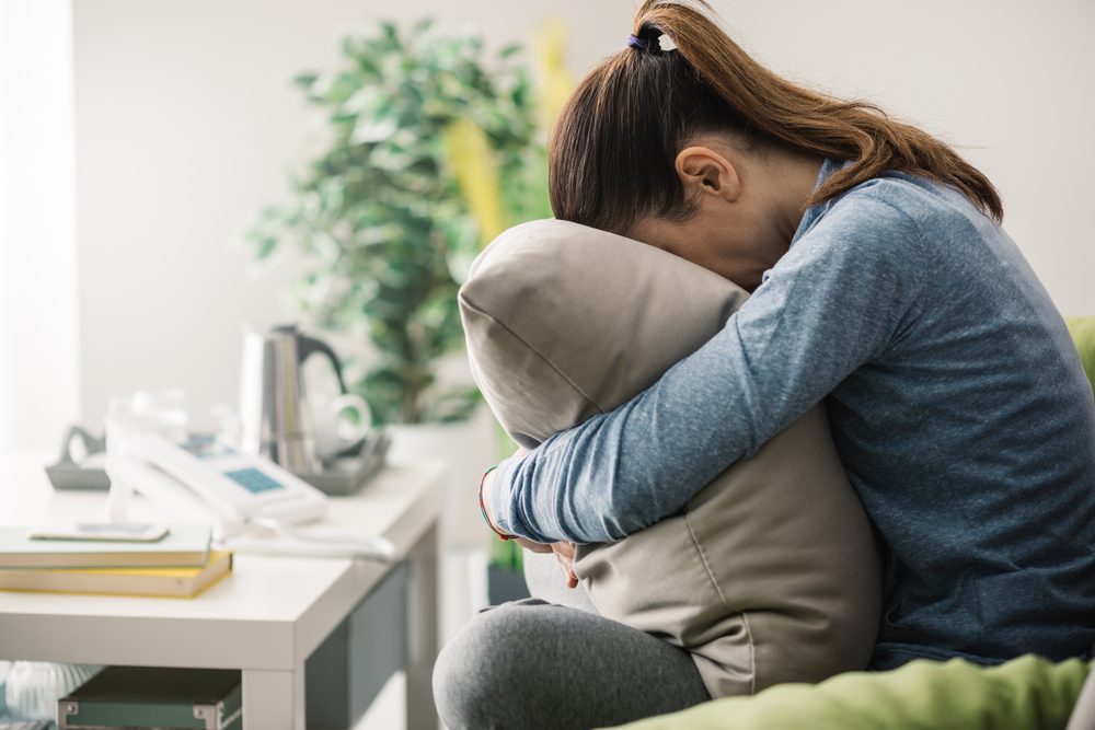 قد تسبب المضايقات اليومية البسيطة شعوراً غامراً بالقلق والضيق - ShutterStock