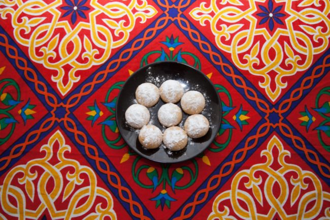 كلنا أصبحنا فقراء نلهث وراء بضعة جنيهات.. جانا العيد ولكن في وقت غير مناسب!