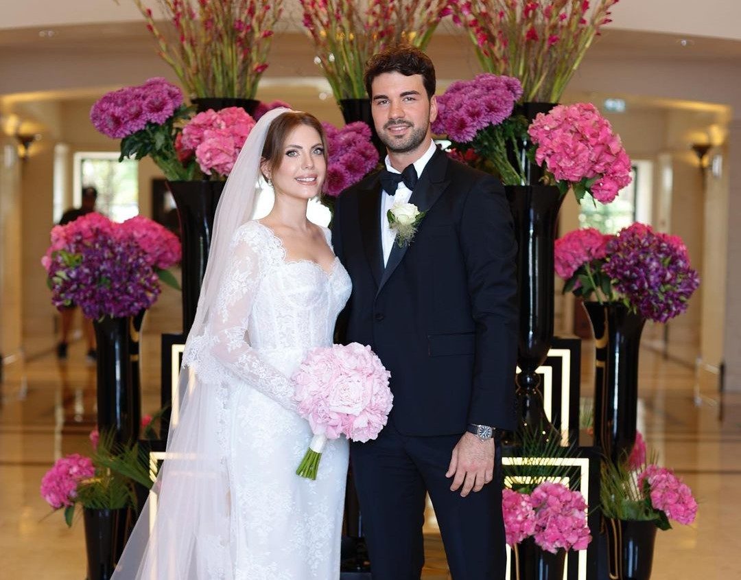 Social Media/ زواج الممثلة إيدا إيجه بطلة مسلسل "التفاح الحرام"