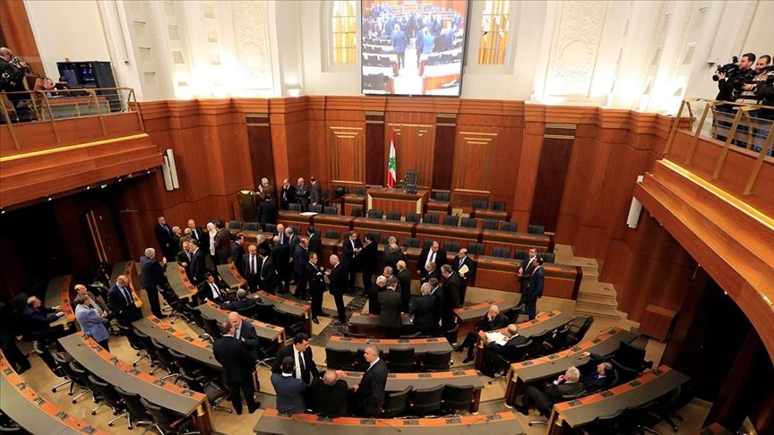 أزعور يتقدم فرنجية