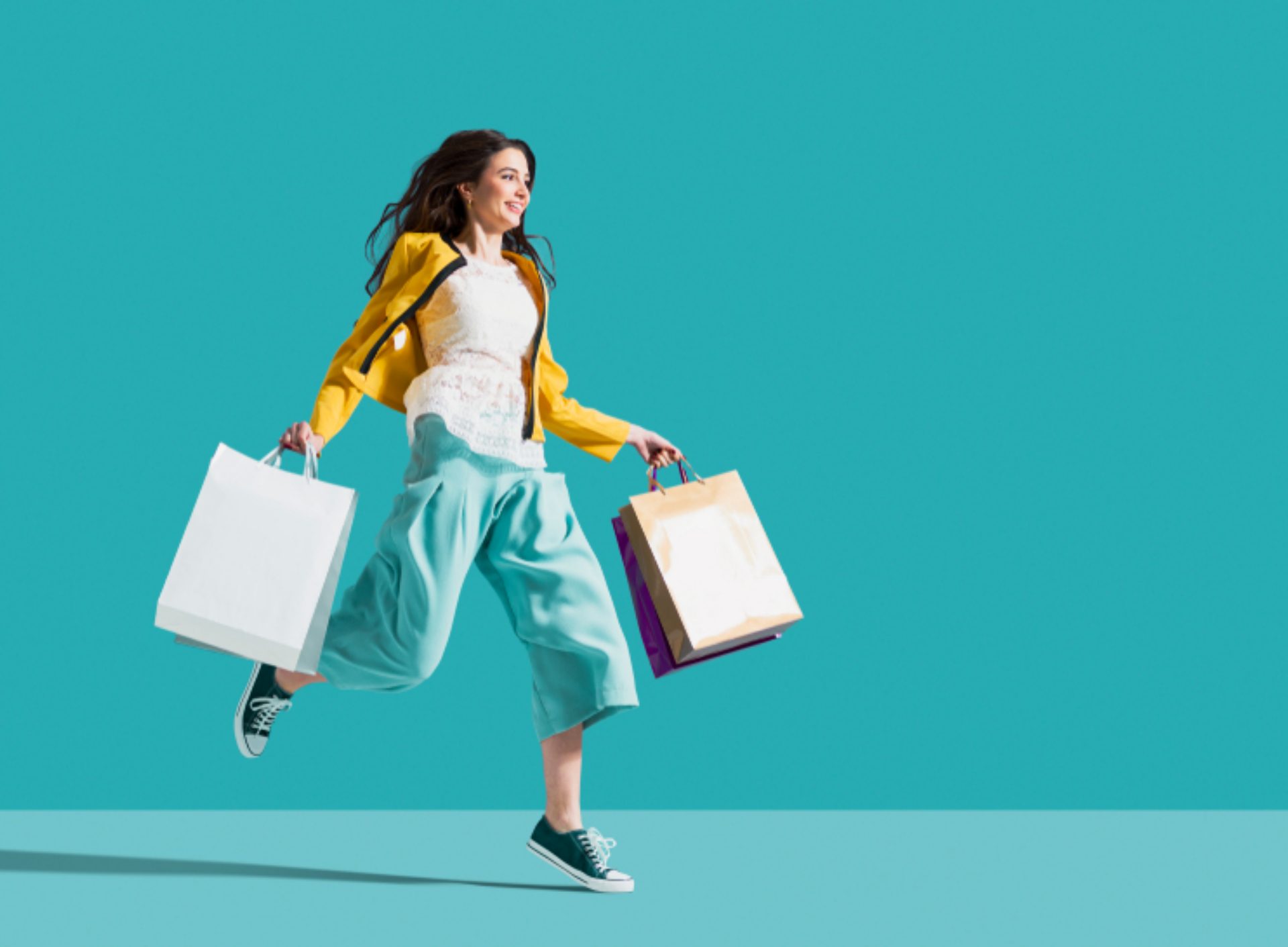 هوس الشراء يحتاج إلى علاج/ Shutterstock