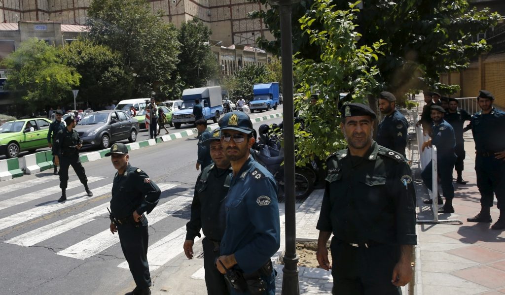 شرطة الأخلاق في إيران إعدام الموساد