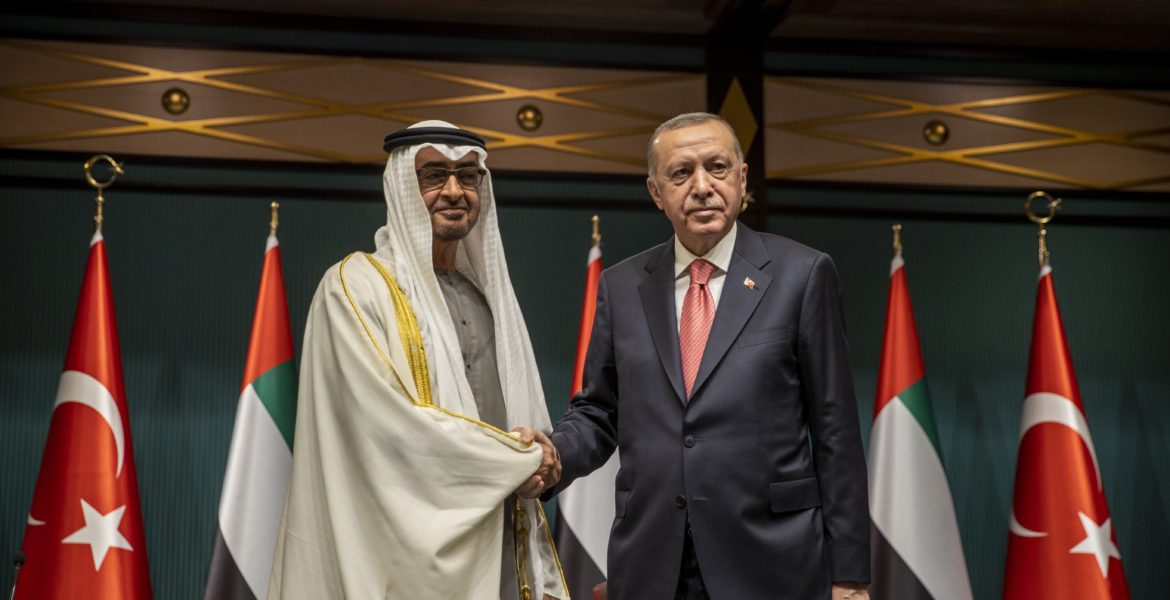 الرئيس التركي رجب طيب أردوغان والشيخ محمد بن زايد خلال زيارة الأخير لتركيا في نوفمبر/تشرين الثاني 2021-الأناضول