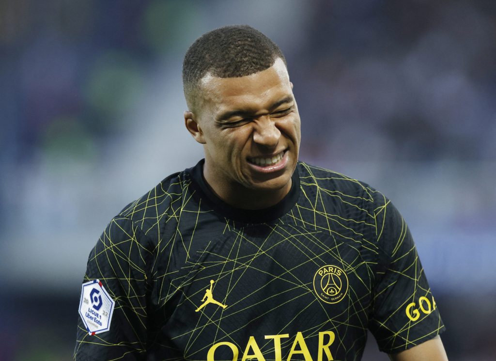 24 ساعة حاسمة في مصير مبابي مع باريس سان جيرمان (رويترز)