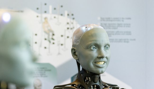 روبوتات تفاجئ البشر وتؤكد قدرتها على حكم العالم بطريقة أفضل منهم! كشفت عن أسباب ذلك