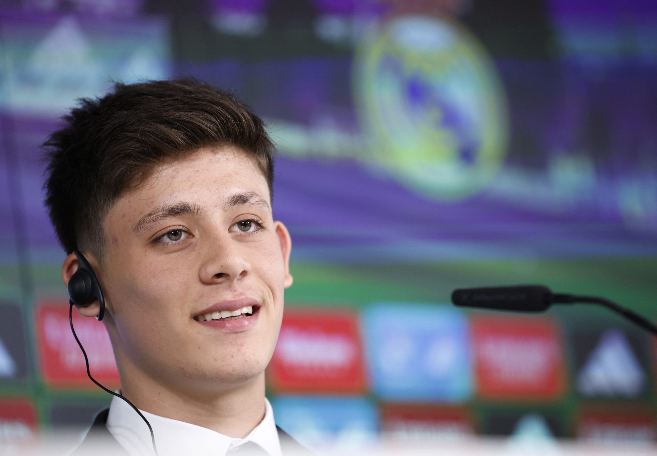 أردا غولر يخطف الأضواء في تدريبات ريال مدريد (رويترز)