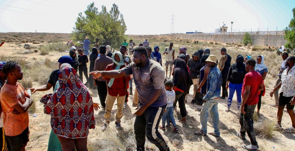 مهاجرين تونس ليبيا