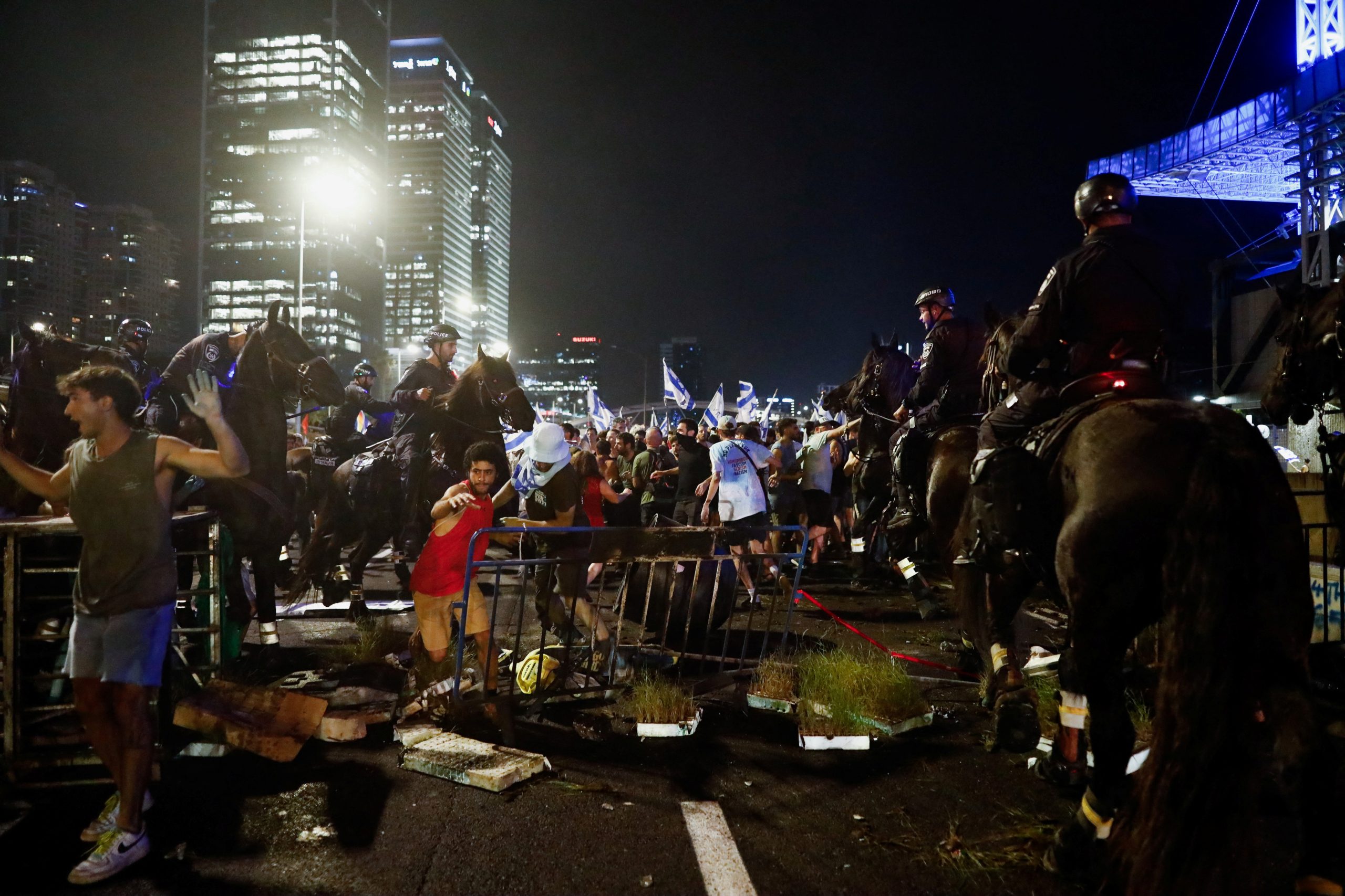 إسرائيل الانقلاب القضائي الاستثمارات