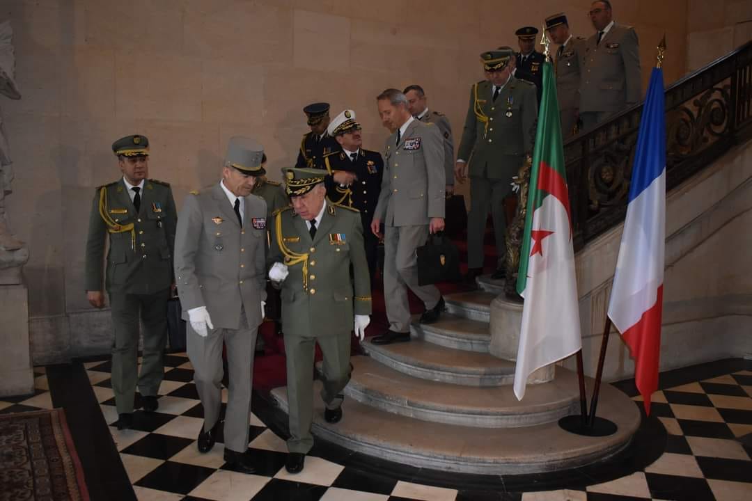 رئيس الأركان الجزائري سعيد شنقريحة خلال زيارته الأخيرة لفرنسا (صفحة وزارة الدفاع الجزائرية)