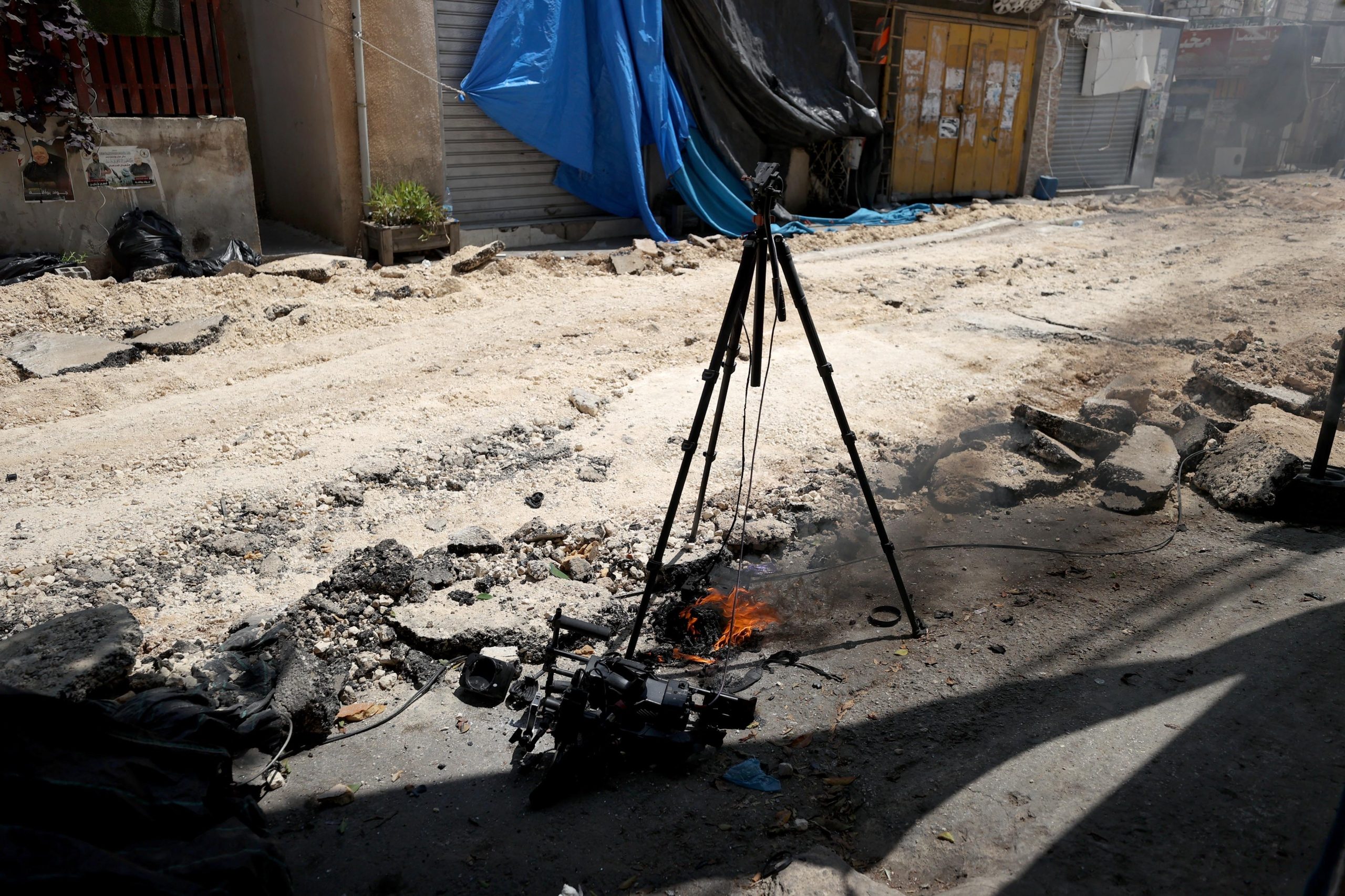 فيديو لاستهداف إسرائيلي مباشر للصحفيين بمخيم جنين.. جندي أطلق النار على الكاميرا حتى دمرها