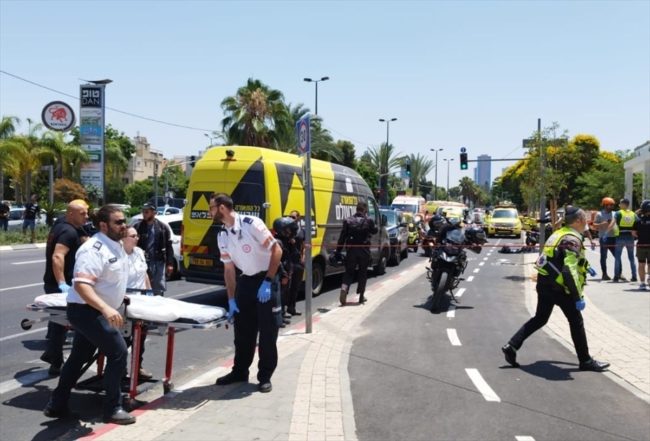 رابع هجوم يستهدف الاحتلال الإسرائيلي خلال ساعات.. فلسطيني يدهس بشاحنة عدداً من الجنود قرب رام الله