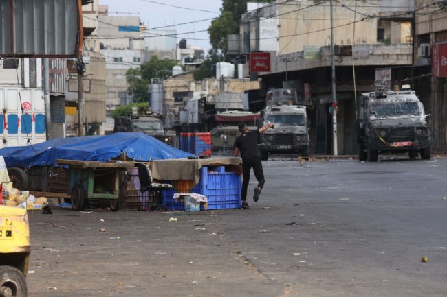 شهيد وإصابات إثر مواجهات مع قوات الاحتلال بالضفة الغربية.. ومسيرة في عمّان نصرةً لمخيم جنين