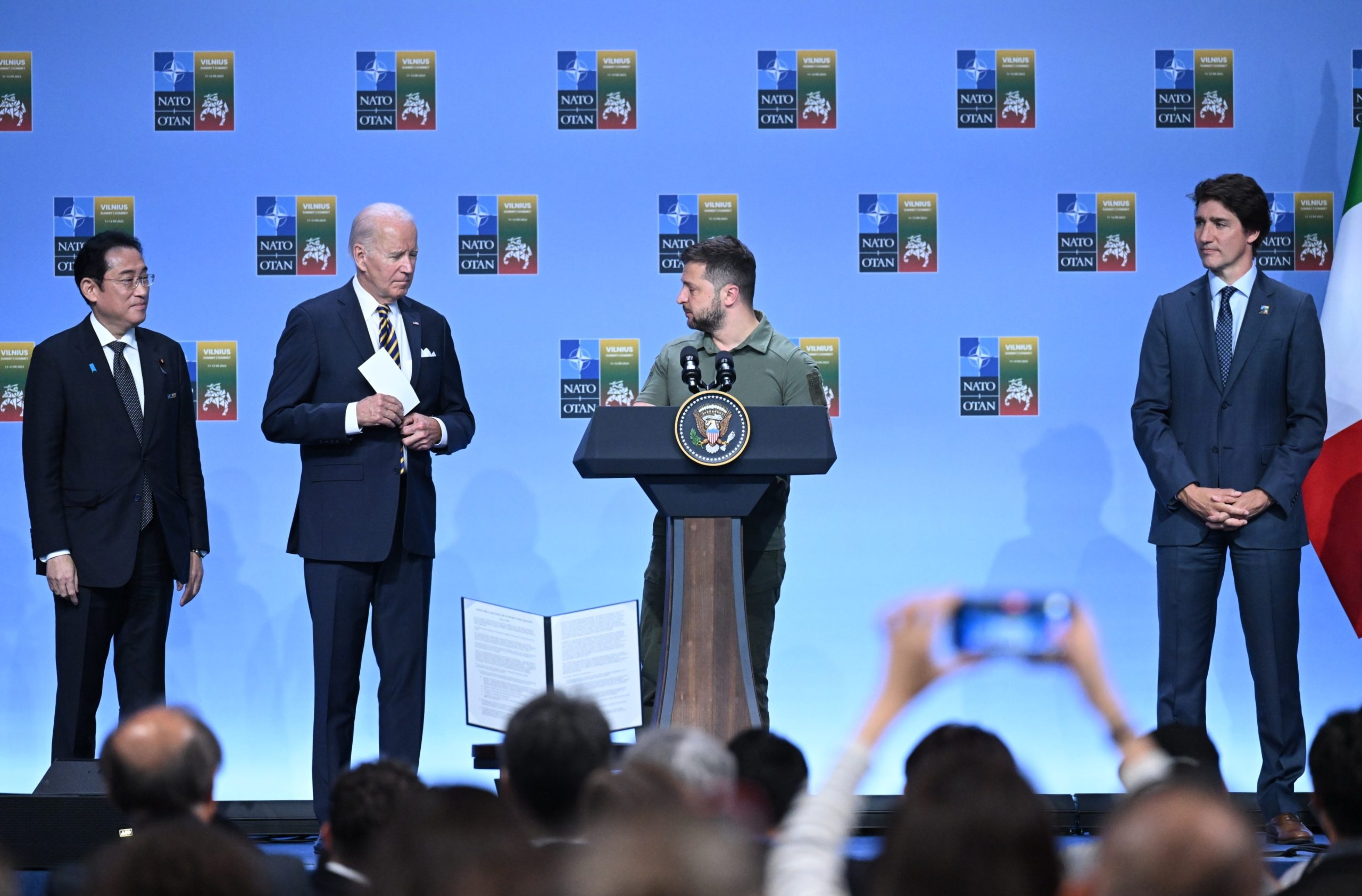 مجموعة السبع تُغضب روسيا بتقديم ضمانات أمنية “طويلة الأجل” لأوكرانيا.. وقّعت بياناً يحشد الدعم الدولي لها