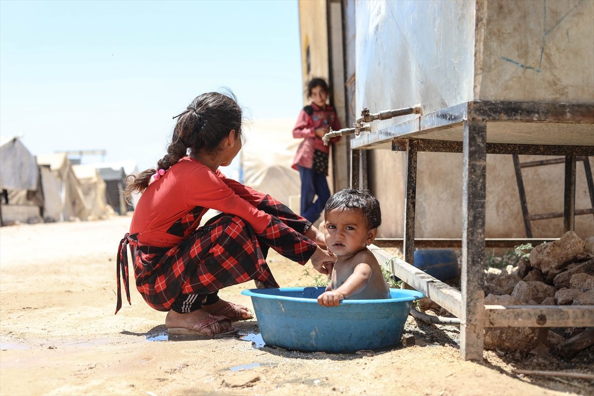 مخيمات شمال الأسد سوريا