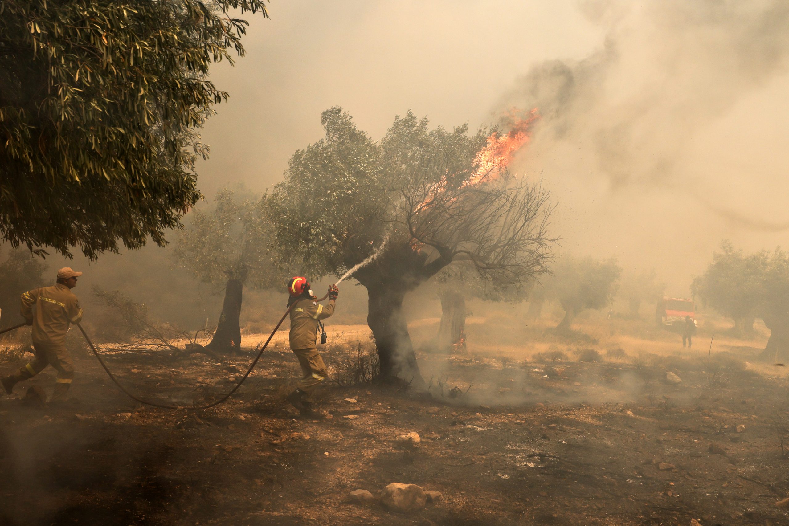 اليونان حرائق إيطاليا