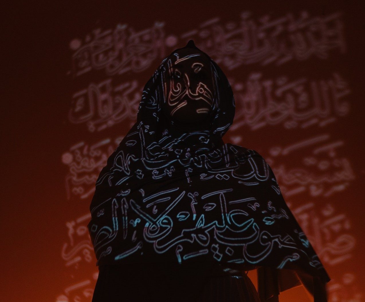 اللهجات العامية والعولمة من أكثر العوامل المؤثرة سلبا على اللغة العربية الفصيحة - CC0