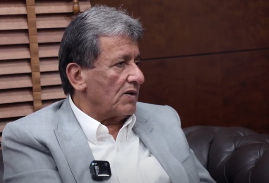 أكد عزايزة أن الهدف من الإصلاح السياسي هو الوصول إلى حكومة برلمانية في الأردن - عربي بوست