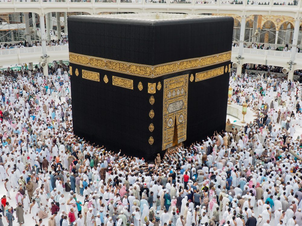تُعد الكعبة المشرفة هي أهم وأقدس موقع بالنسبة للمسلمين - ShutterStock