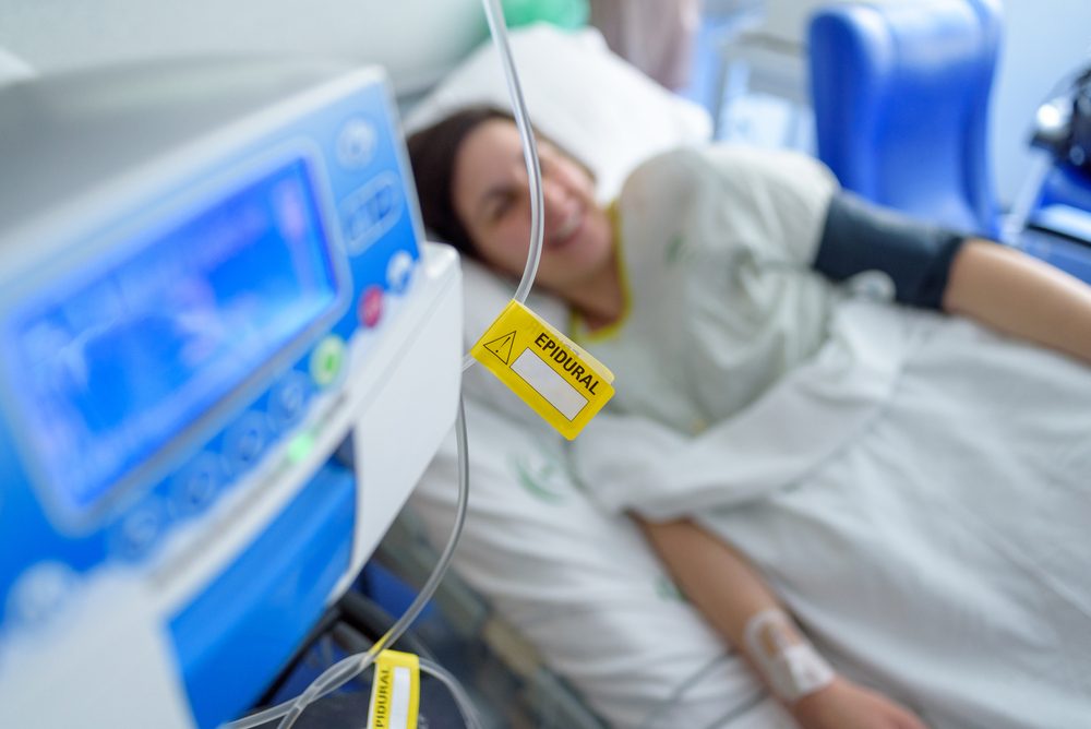من الممكن الحصول على المخدر في أي وقت أثناء الولادة - ShutterStock