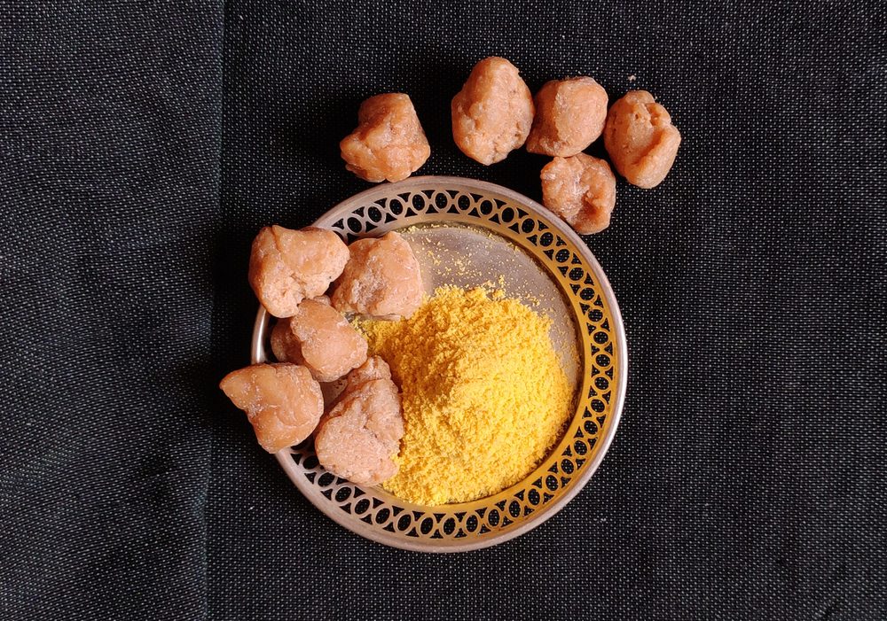يتمتع النبات بعطر نفاذ يذوب عند الطهي - ShutterStock