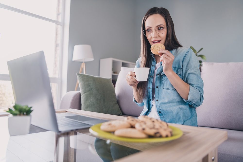 يجب التوقف عن تناول السكريات أولا| shutterstock