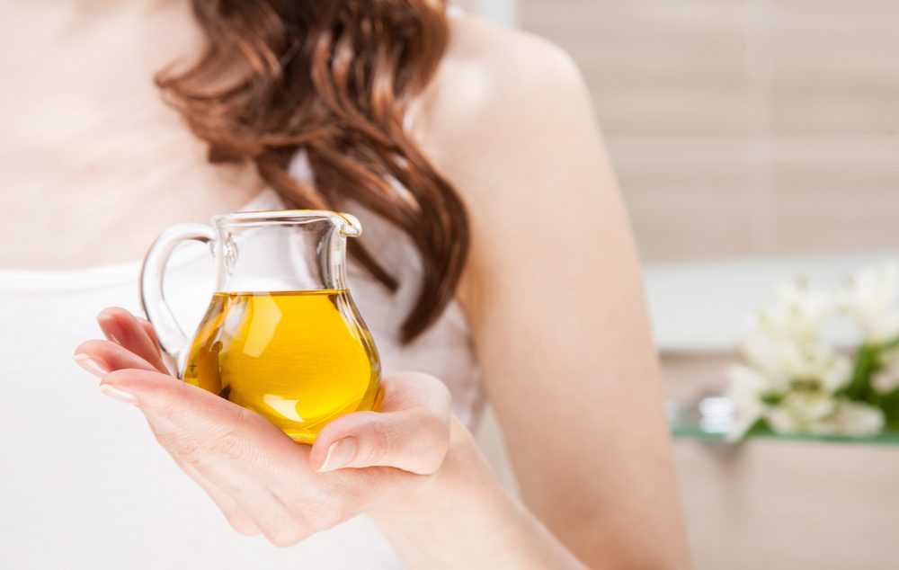 الزيت يتمتع بعطر قوي ودافئ - ShutterStock