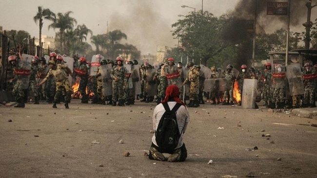 تفاصيل تقرير أخفاه السيسي بشأن فض اعتصام رابعة.. أعدته لجنة من القضاة وأدان السلطات