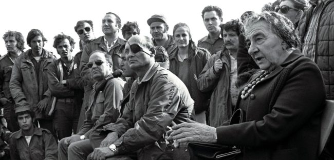 كانت تنكر وجود شعب فلسطيني.. “هآرتس”: غولدا مائير فكرت بإقامة دولة فلسطينية في نقاش سرّي