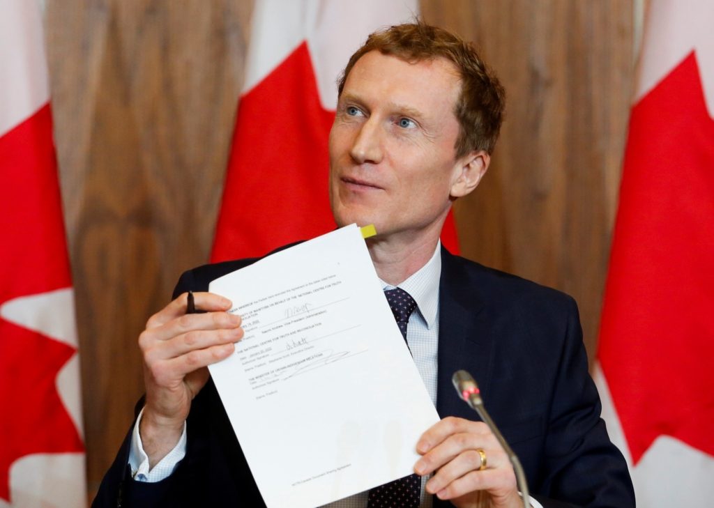 الهجرة كندا