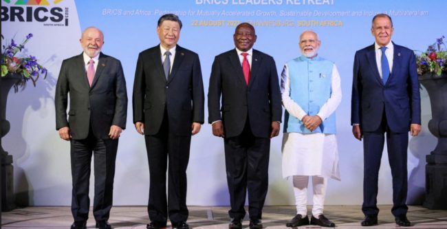 ما العوامل التي عملت ضد الجزائر في الانضمام لمجموعة “بريكس”؟